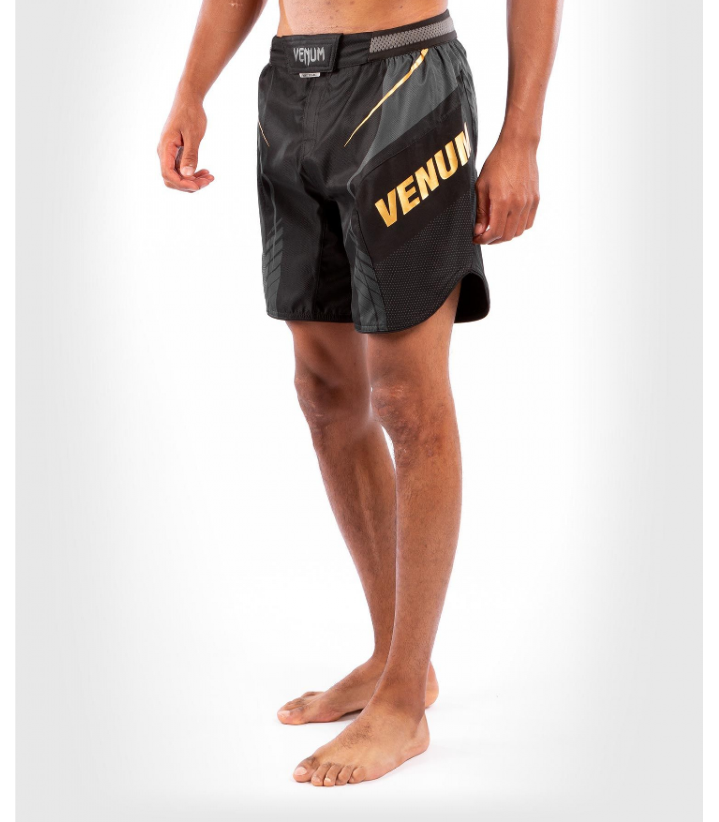 Шорти - Venum Athletics Fightshorts - Black/Gold ​